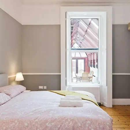 Ferienhaus The Leopold Bloom Spectacular Dublin